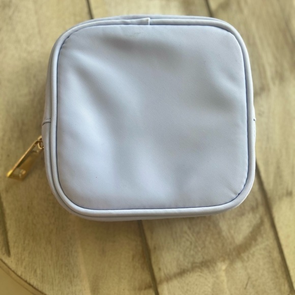 NWT - Mermaid Tail - Makeup Bag- Snack Bag - Purple - Picture 6 of 9